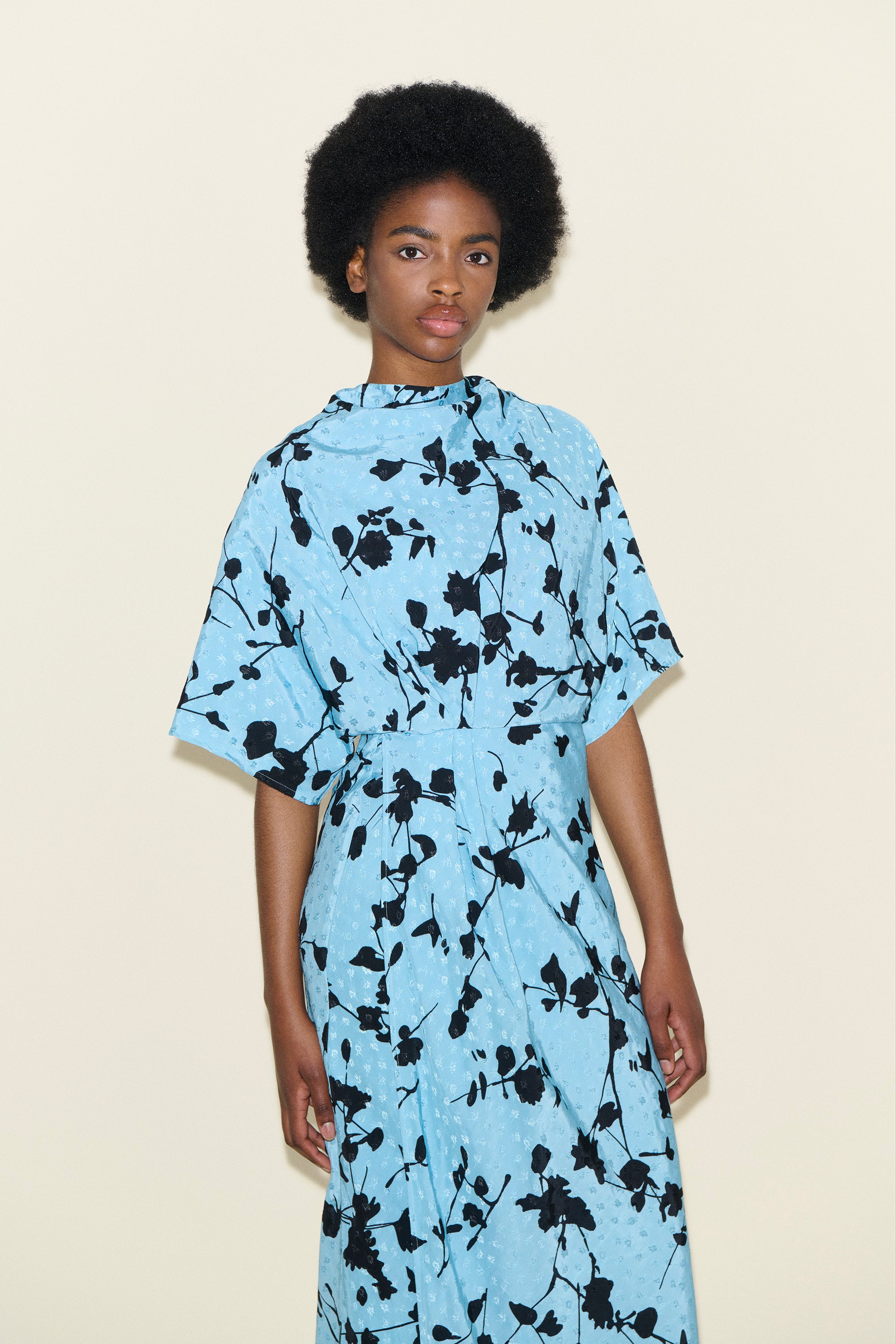 DELANEY Blue with Black Flower